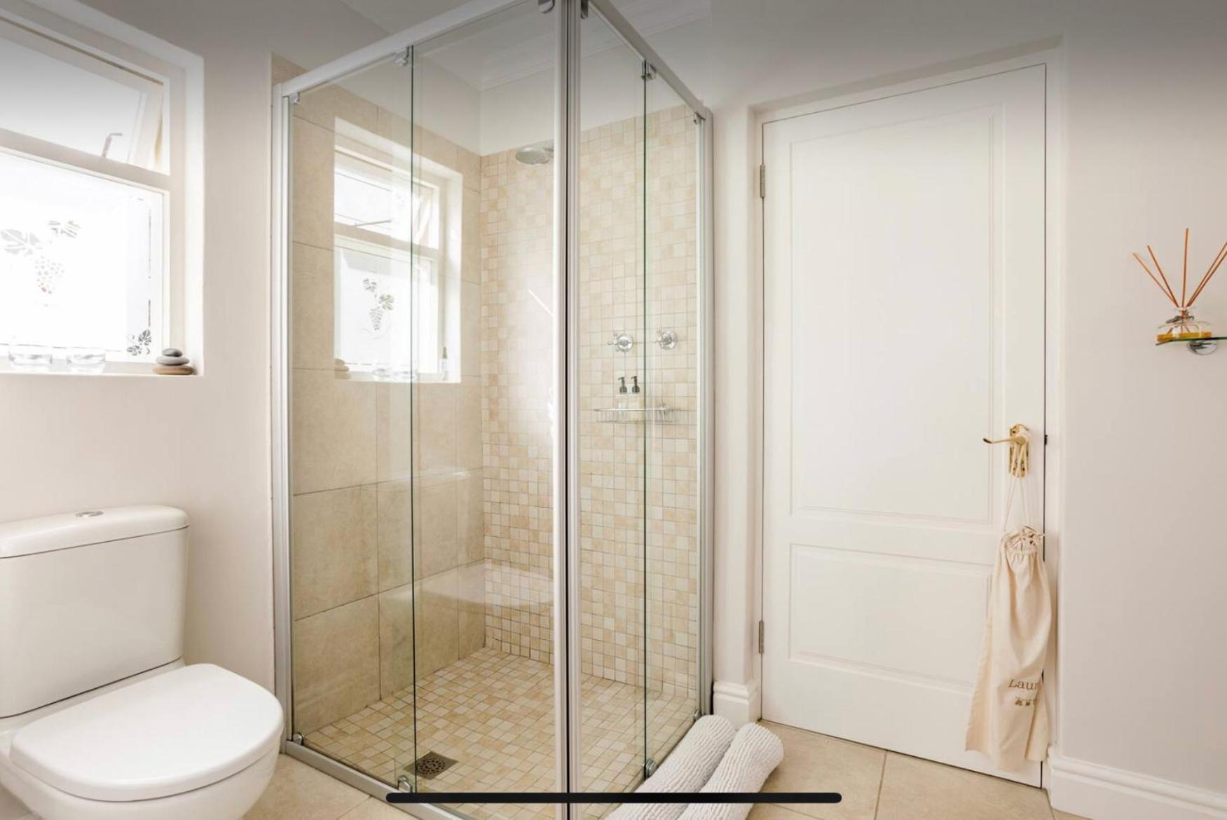 Guest Suite - Leafy Constantia Guest House كيب تاون المظهر الخارجي الصورة